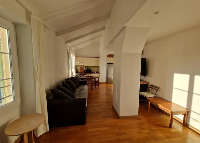 Le Michelangelo - Place Massena