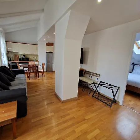 Le Michelangelo - Place Massena *