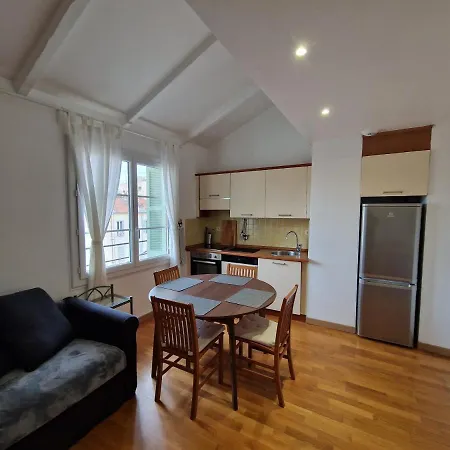 Le Michelangelo - Place Massena Ницца