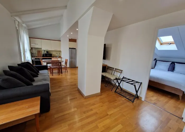 Le Michelangelo - Place Massena *