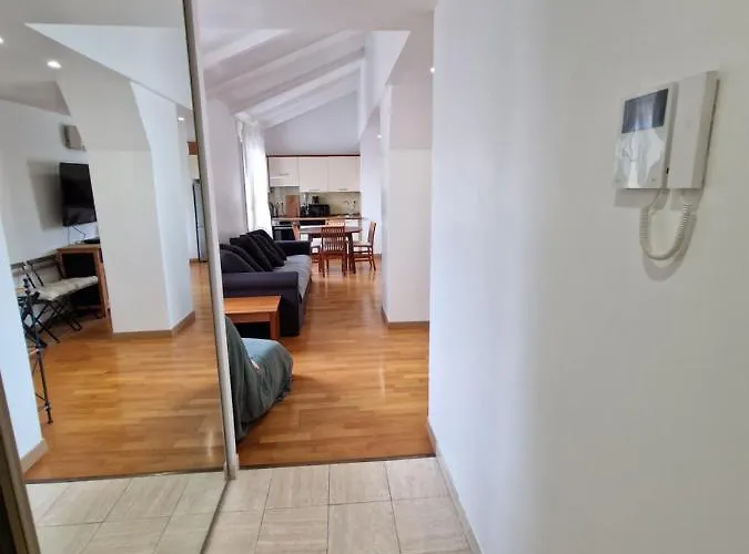 Le Michelangelo - Place Massena * 니스