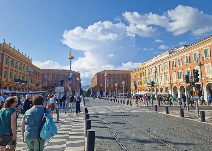 Le Michelangelo - Place Massena