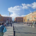 Le Michelangelo - Place Massena