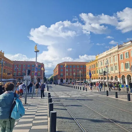Le Michelangelo - Place Masséna